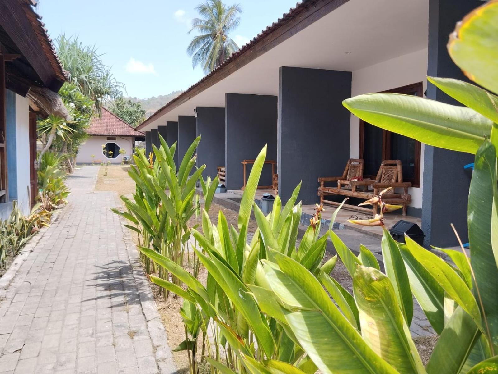 Surfers Beachfront Lombok Hotel Kuta  Ngoại thất bức ảnh